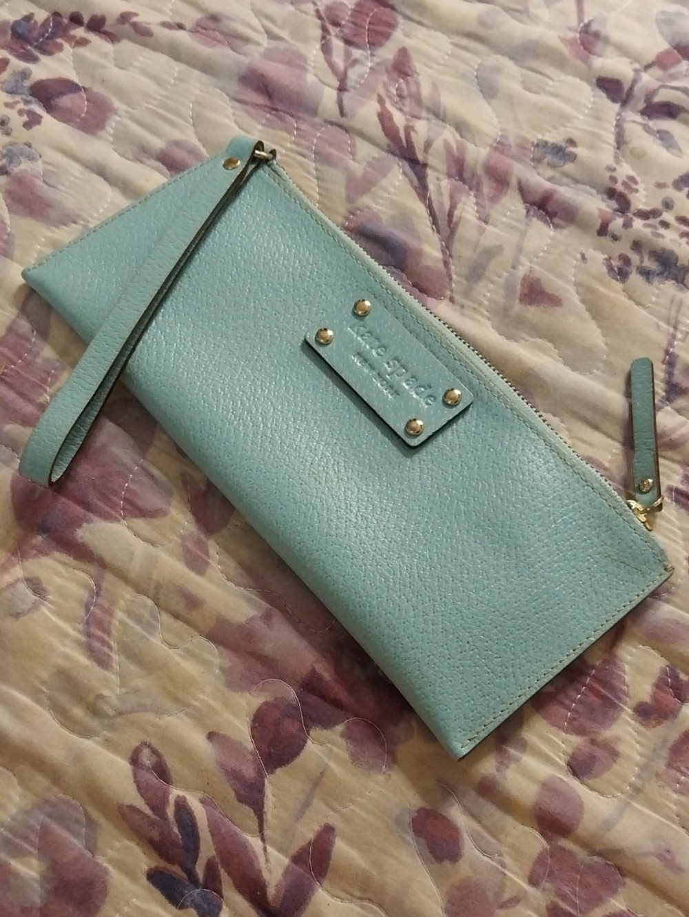 Kate Spade New York Wellesley Slim Neda wristlet.